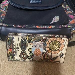 Sakroot purse with matching wallet in excellent condition
